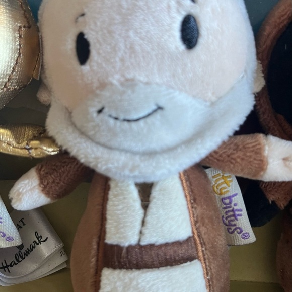🦋 Hostess Pick x 2 🦋 Hallmark ittybittys' STAR WARS Plush COLLECTOR SET - Picture 3 of 14